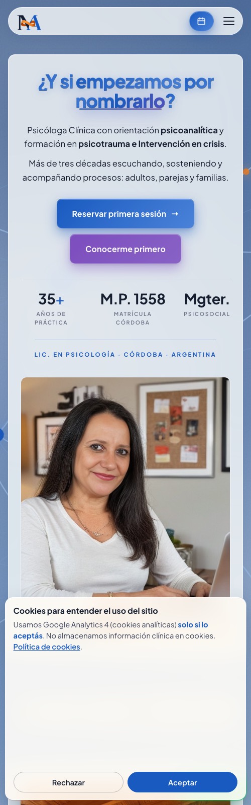 Sitio de Marcela Alfaro en celular